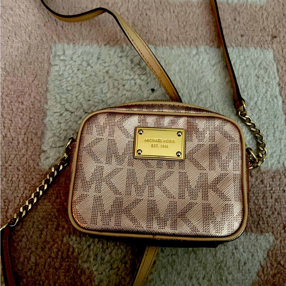 Micheal Kors Camera bag